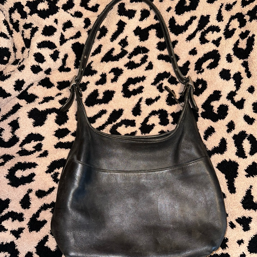 Vintage Coach shoulder bag 100% genuine leather